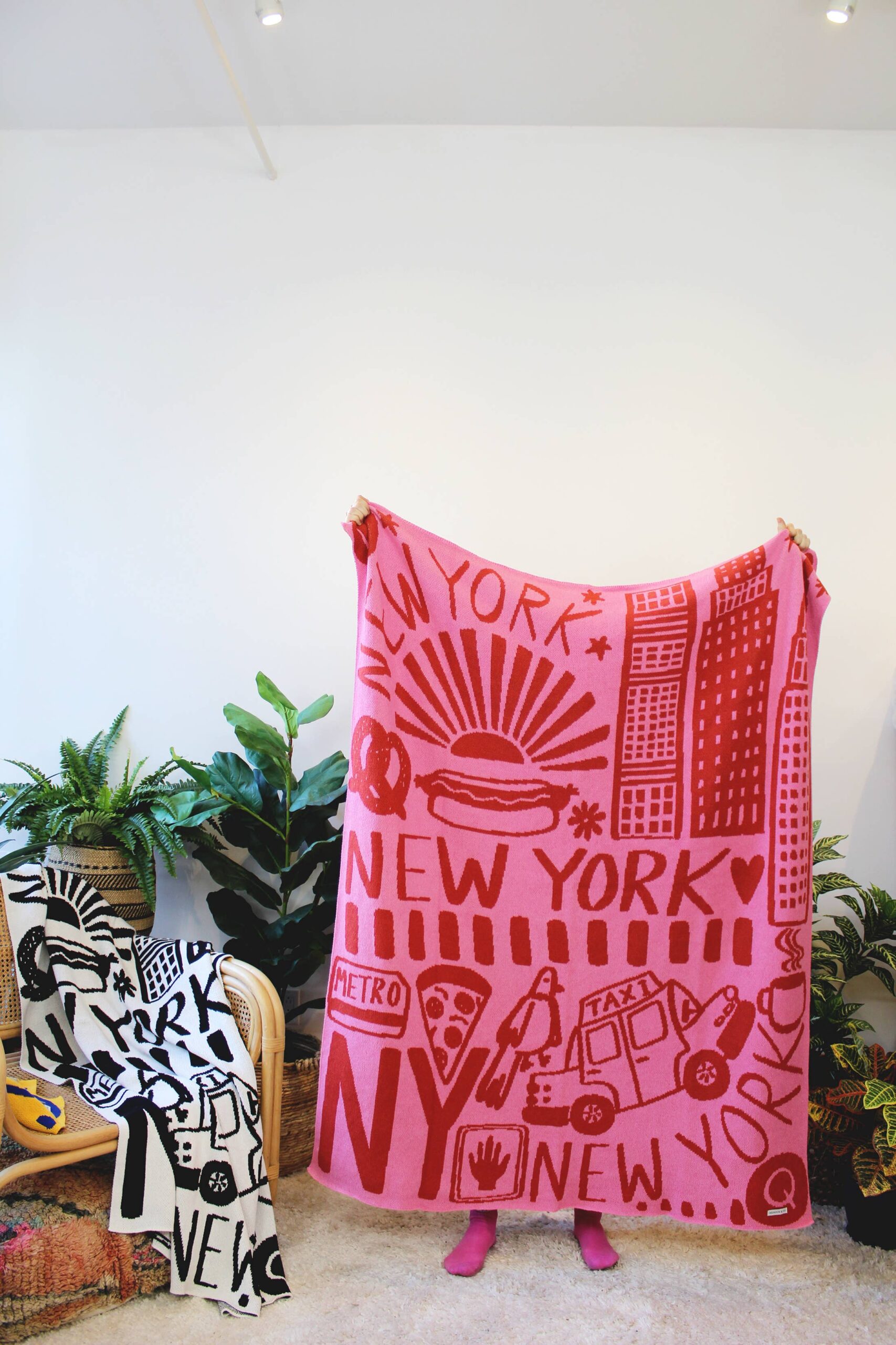 Calhoun & Co. - New York Knit Blanket