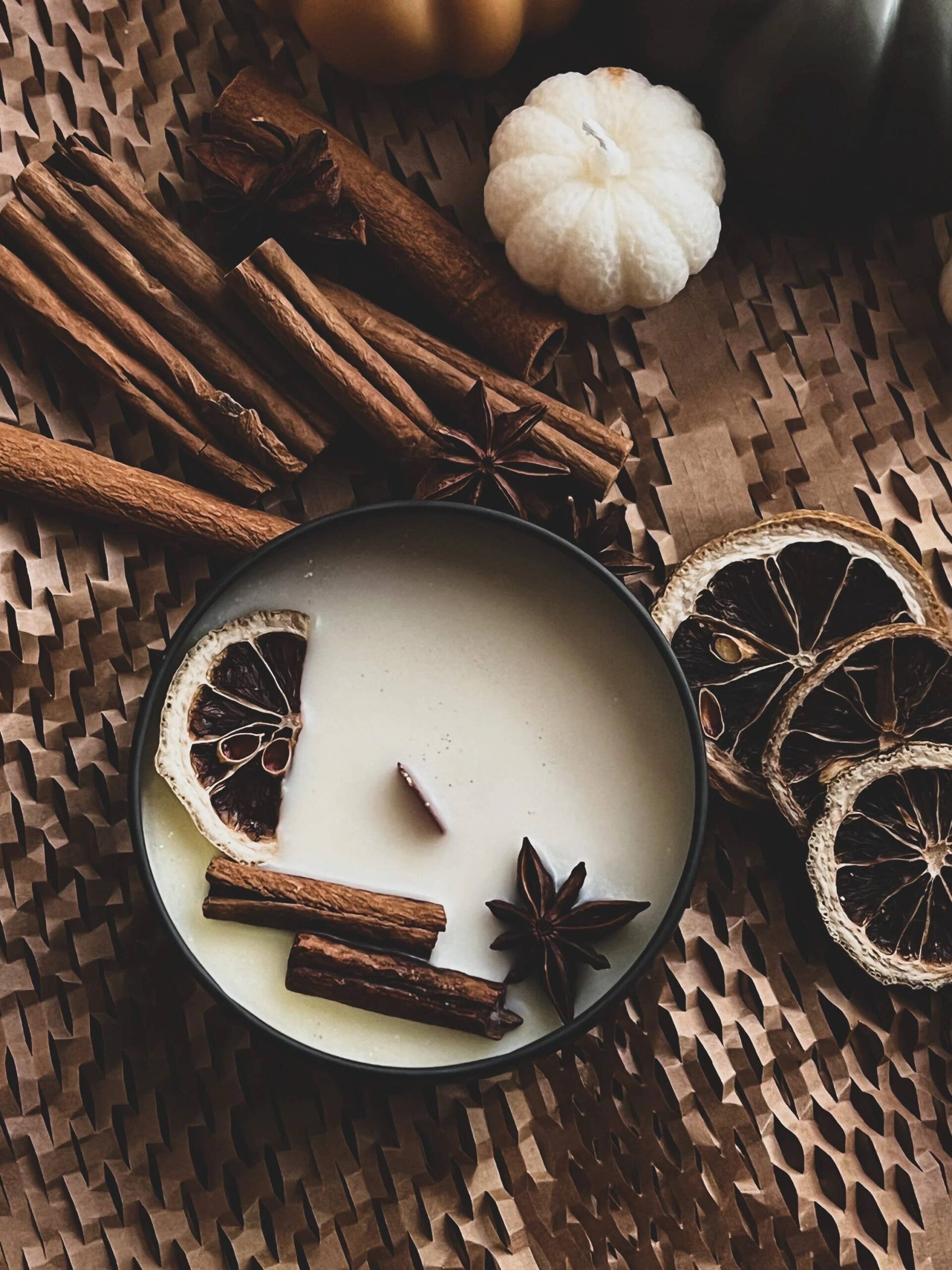 Agaboo Candle - Fall Aromatherapy Candle 5 oz 1.25x1.5in - Halloween