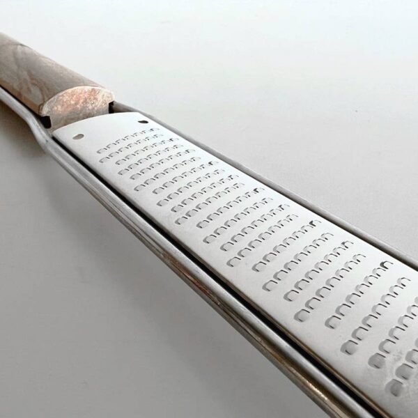 Italian Mandolin Paddle Grater: Fine Grade