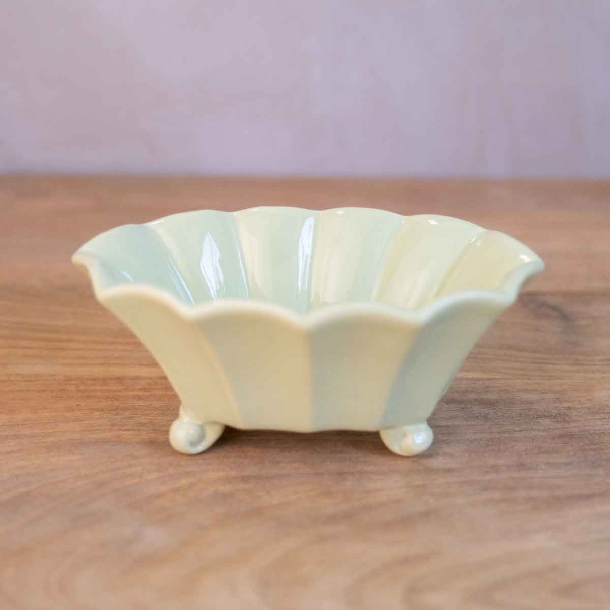 Scalloped Candy Dish Light Green 6x2.5x3.5