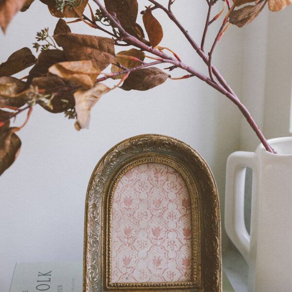 Intricate Arch Photo Frame