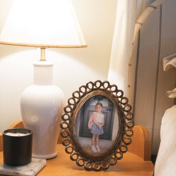 Fancy Scalloped Oval Photo Frame - Image 2