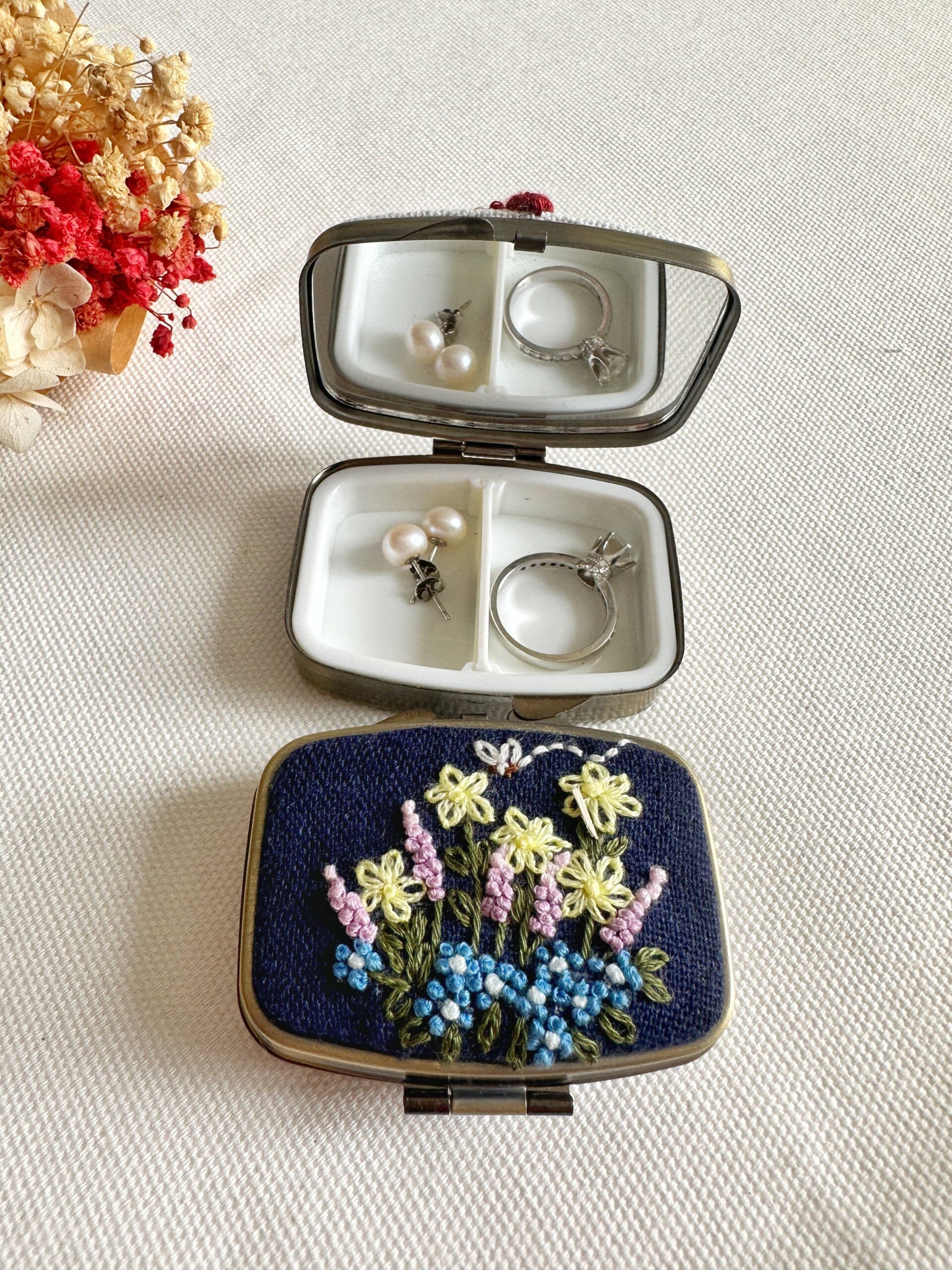 Floral Embroidered Rectangle Mini Jewelry Box With Mirror: 5. Flower Garden