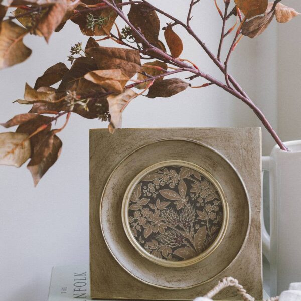 Medium Square Circle Photo Frame