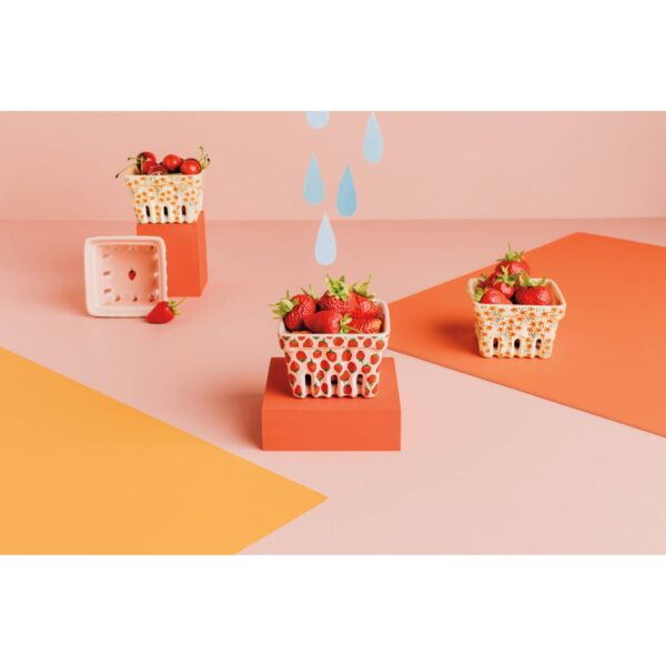 Bouquet Berry Basket - Image 3