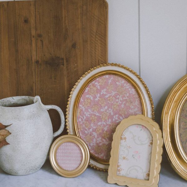 Cream and Gold Oval Photo Frame - Image 2