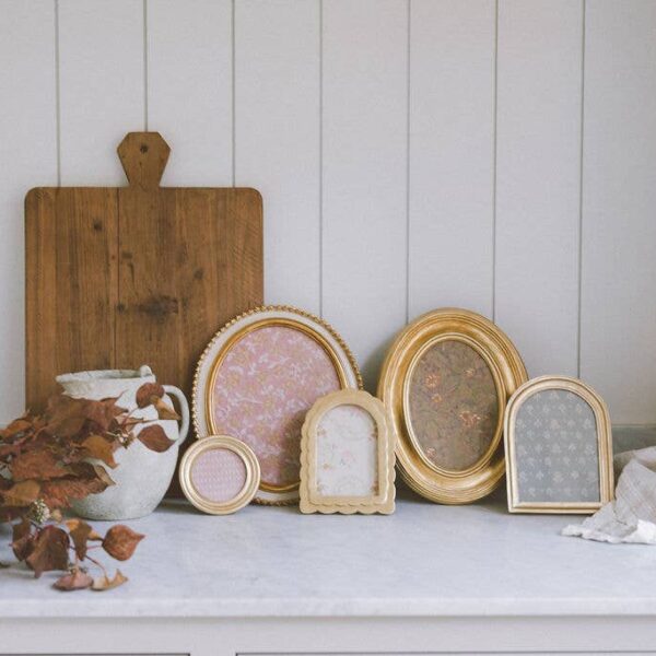 Cream and Gold Oval Photo Frame - Image 3