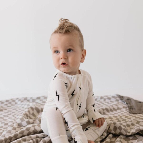 Bamboo Zip Pajamas | White & Black Lightning Bolt: 12-18 Months - Image 4