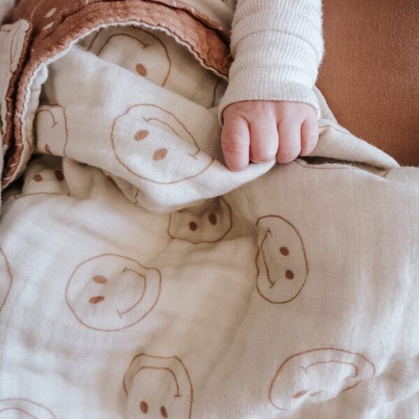 Muslin Quilt | Tan & Ivory Smile - Image 3