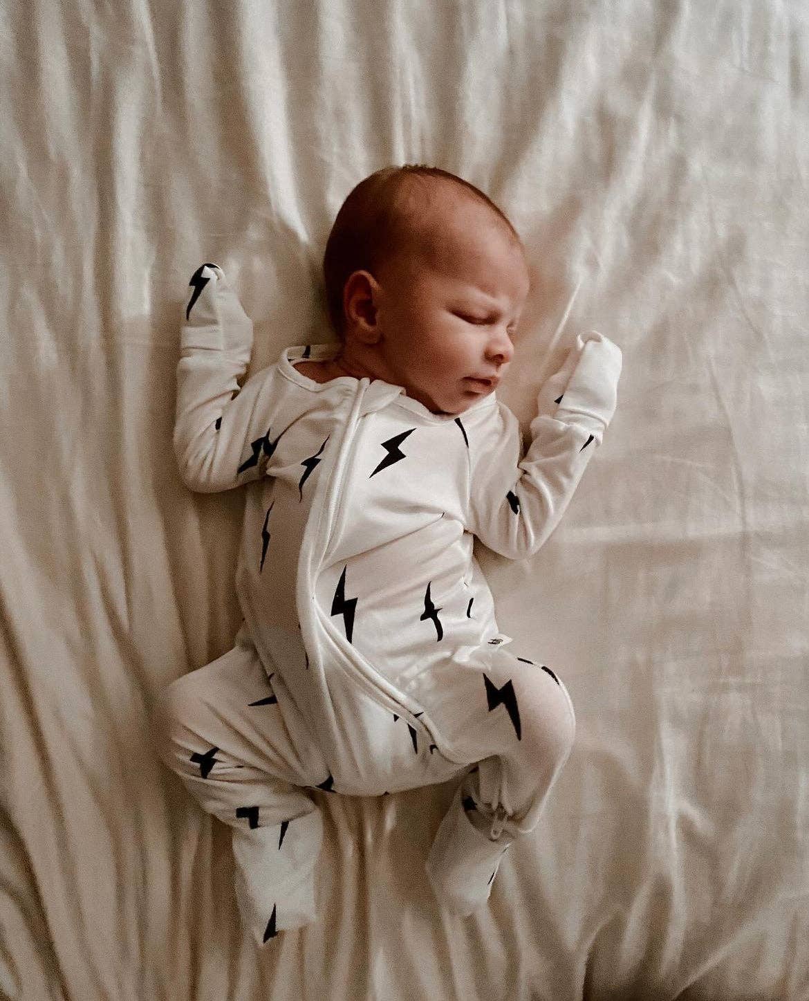 Bamboo Zip Pajamas | White & Black Lightning Bolt: 3-6 Months