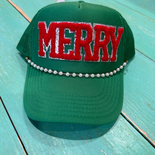 Pearl Trucker Hat Chain - Image 5