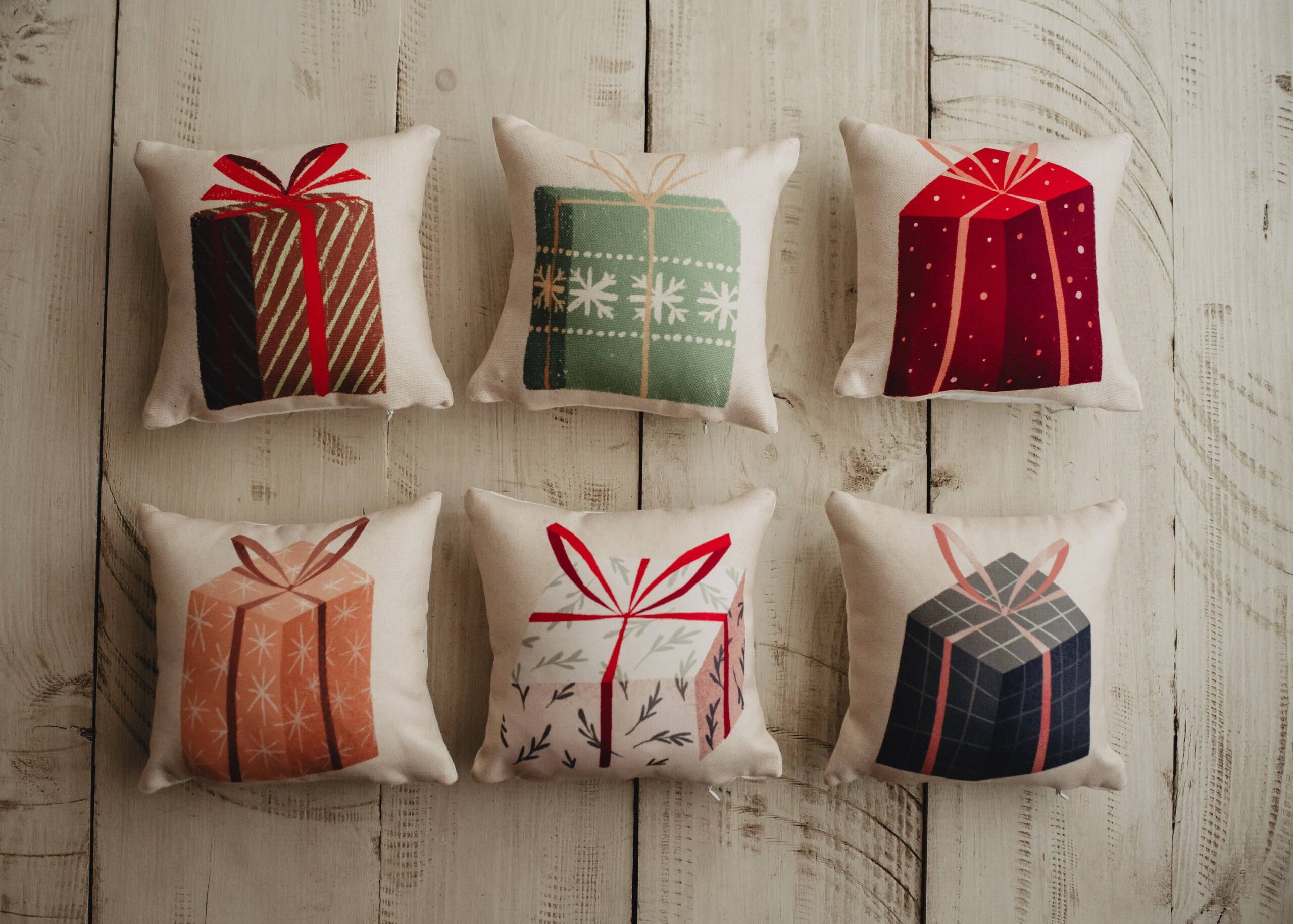 Nordic Mini White with Green Leaves Gift Throw Pillow Cover | 8x8 | Christmas tree | Christmas Gifts | Room Decor | Mom Gift: Set of 6 Pillows, Cover & Insert
