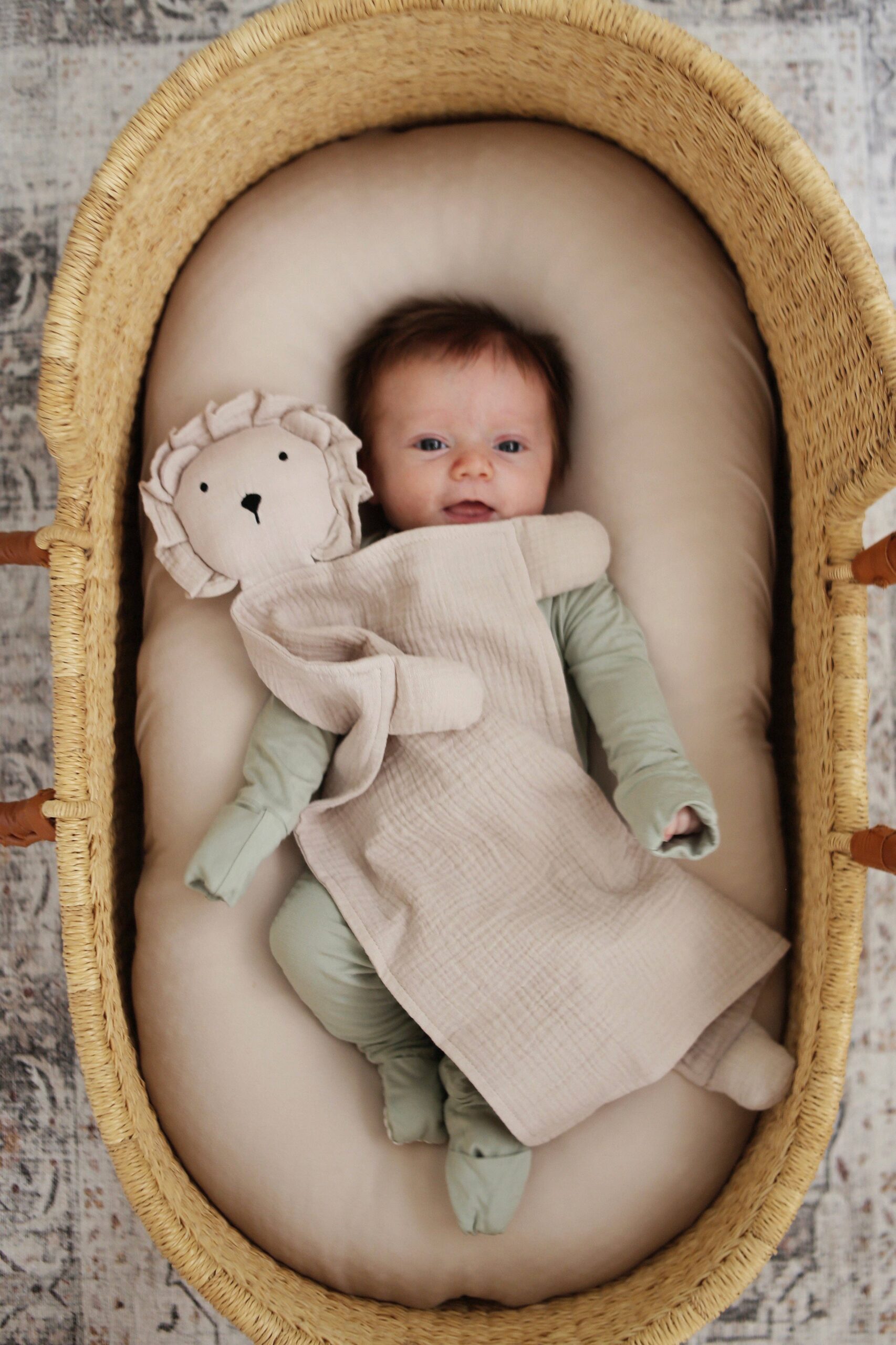 Natural Sand Organic Cotton Lion Lovey Blanket