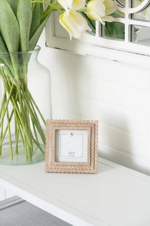 6x6x1 wood photo frame (SCALLOP)
