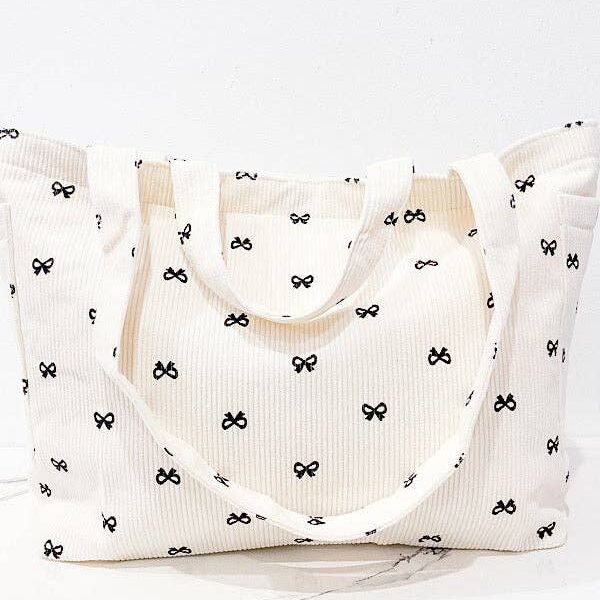 Brittany Cream Bow Print Tote Bag - Image 4