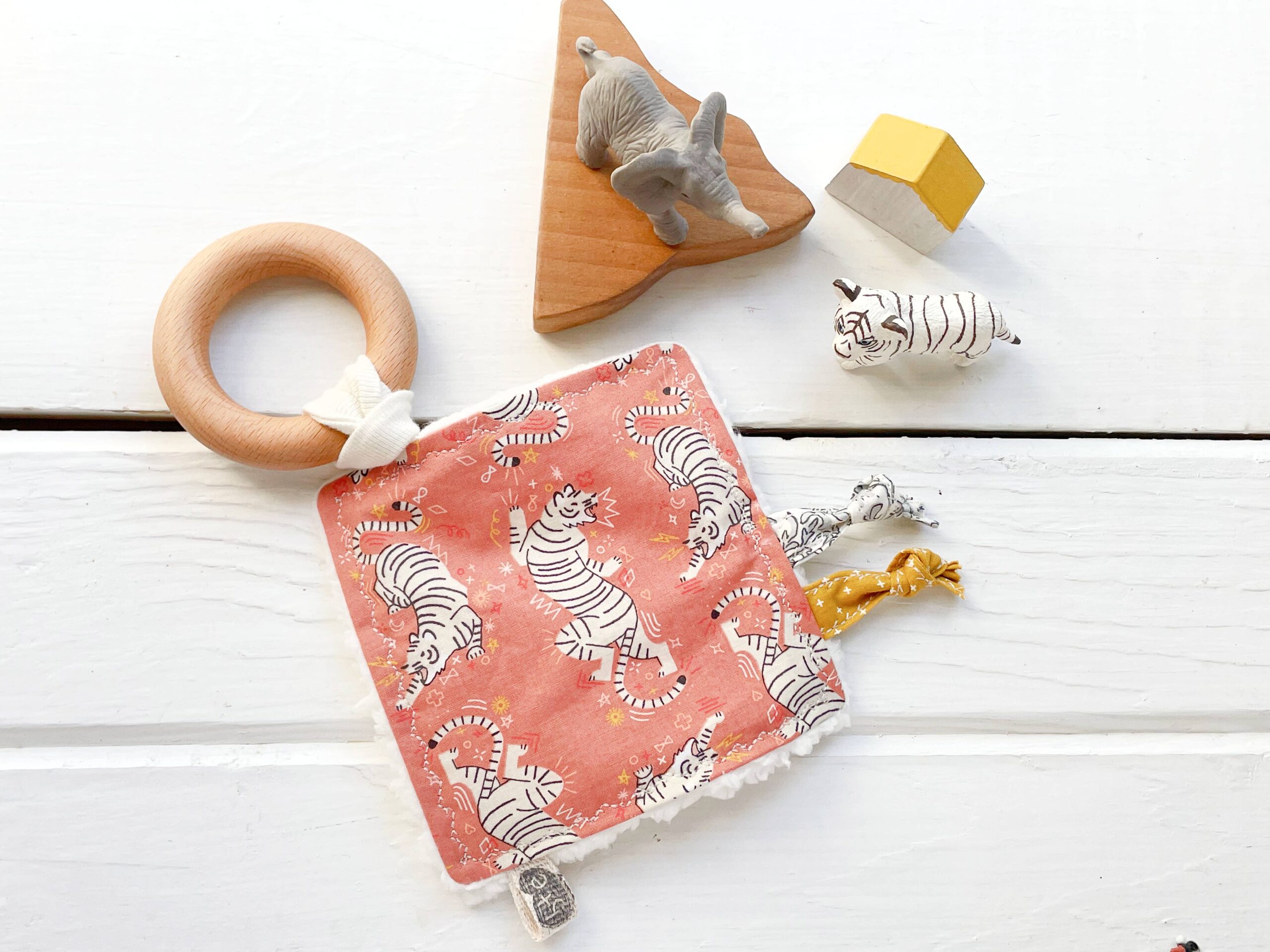 The Bird & Elephant - Tiger Crinkle Toy, Fabric Ribbon Taggies, Wood Teething Ring