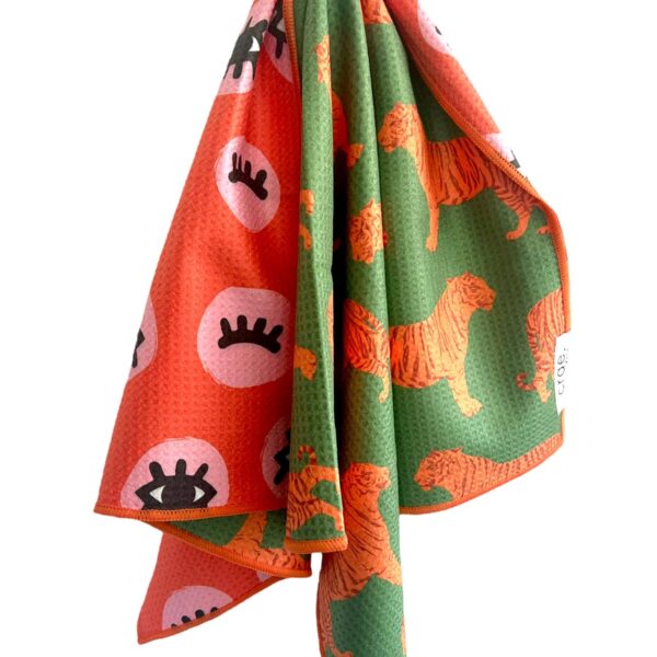 Eye of the Tiger: Reversible Hand Towel: Orange/Cream/Green