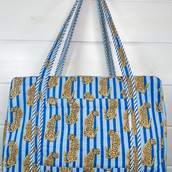 Quilted Weekender Bag | Jaguar Print - Image 2