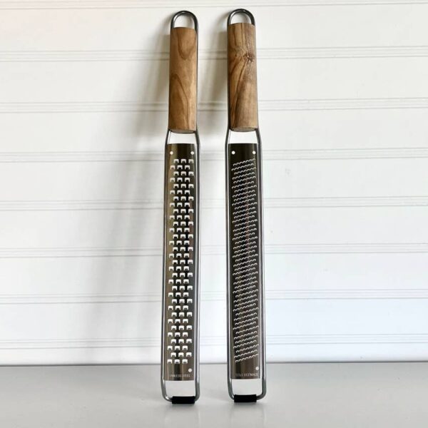 Italian Mandolin Paddle Grater: Coarse Grade - Image 4