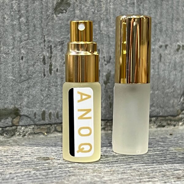 Black Amber Fragrance Diffuser Spray 5 ml - Image 2