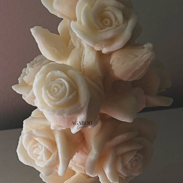 Romantic Rose Bouquet Candle 7.5x3.5in - Flowers: Peach, Bamboo & Coconut - Image 8