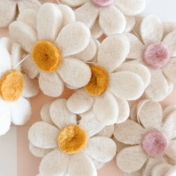 Felted Wool Flower Garland – Soft White & Pink 🌸 - Image 3