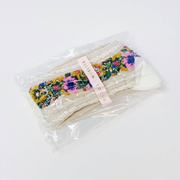 Noble Floral Beauty Socks: Noble White - Image 3