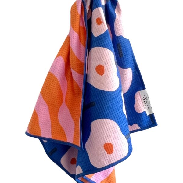 Fidget: Reversible Hand Towel: Blue/Pink/Orange - Image 4