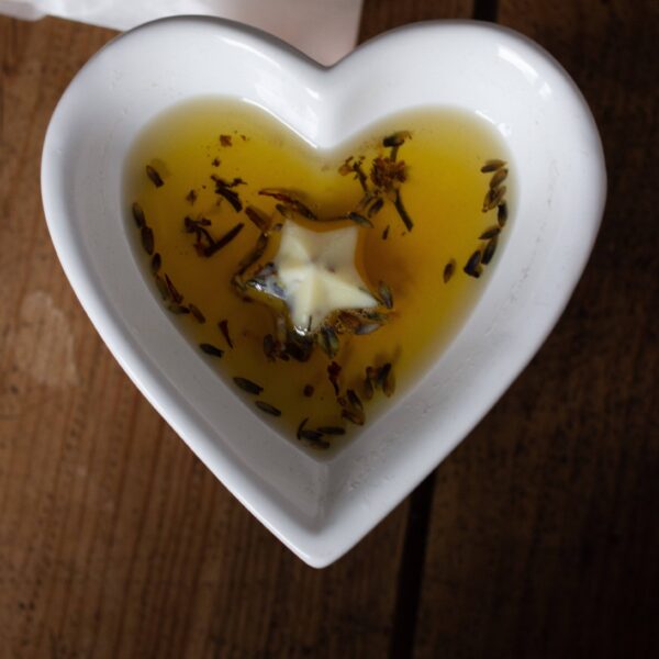 Goldrick Natural Living - Organic Lavender Beeswax Melts - Image 3