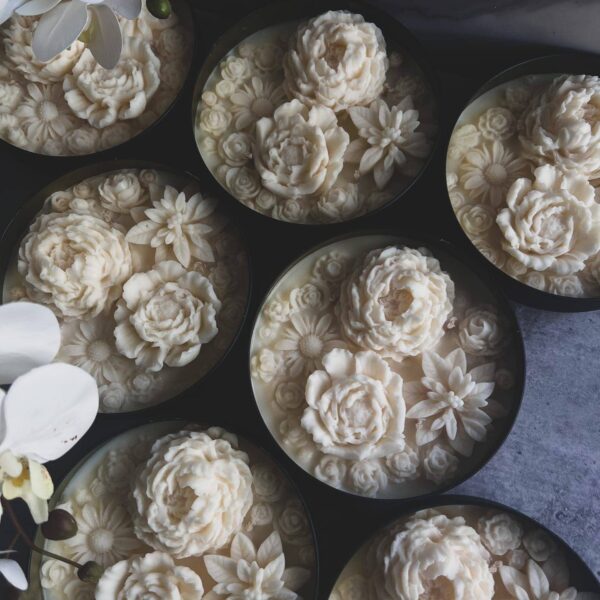 Flower Candle 12 oz 2x5.5in - Container : Lavender, Gloss White - Image 8