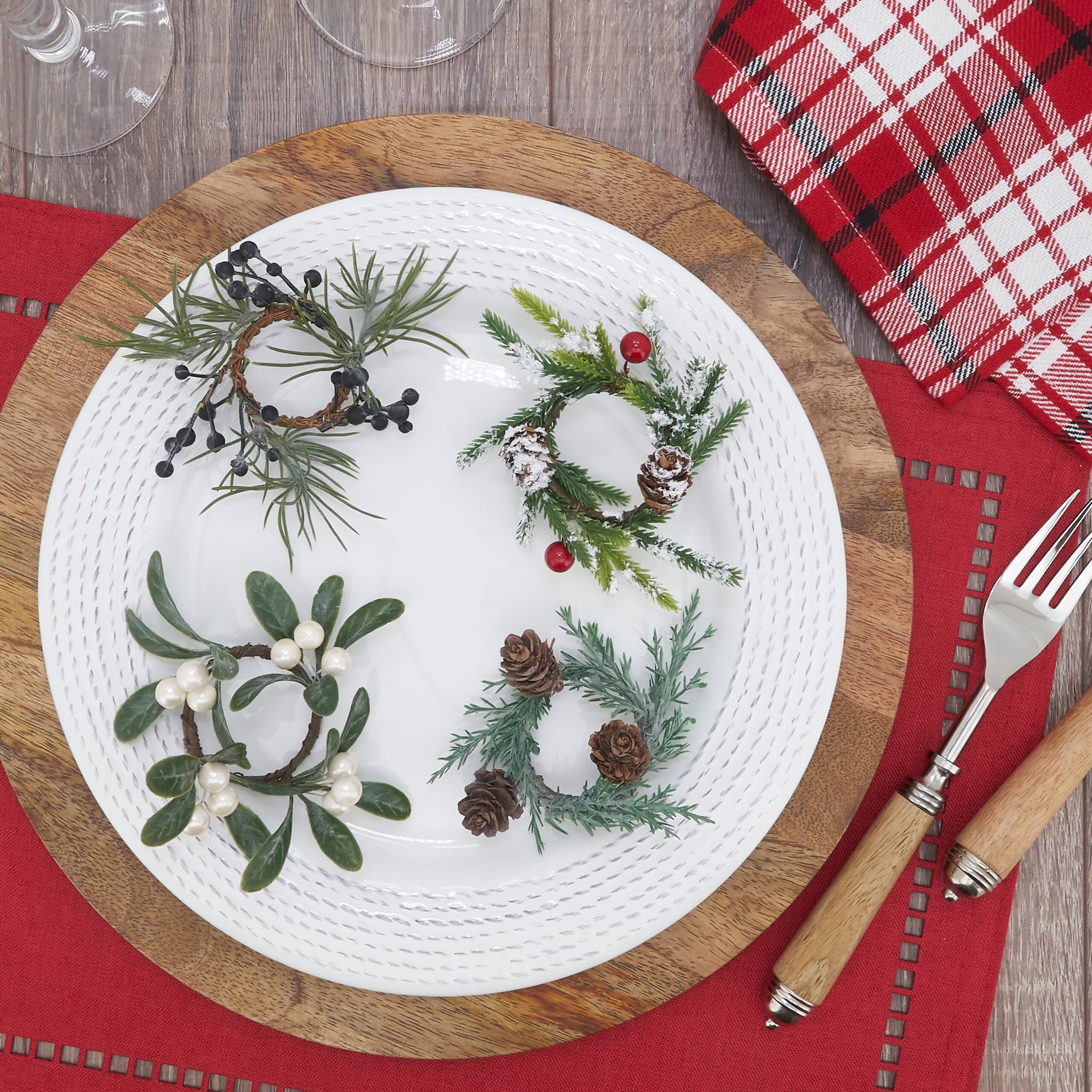 Pine + Berry Napkin Ring: Green - Image 2