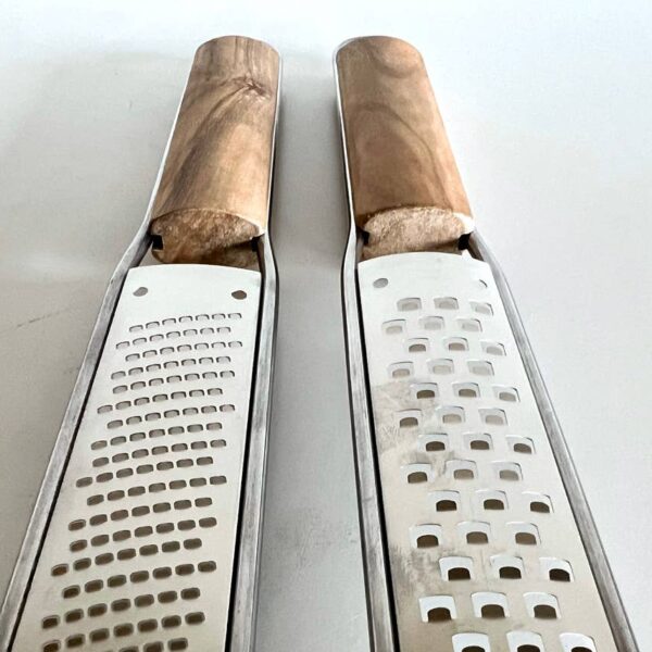 Italian Mandolin Paddle Grater: Coarse Grade - Image 8