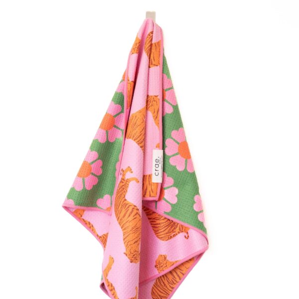 Carole: Reversible Hand Towel: Pink/Green