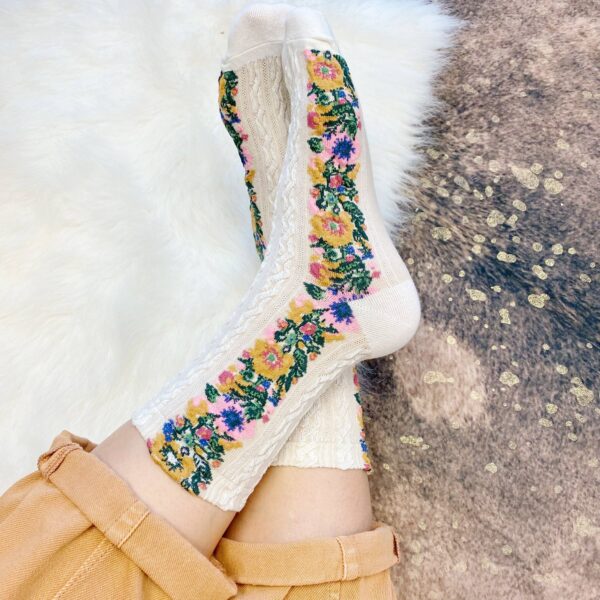 Noble Floral Beauty Socks: Noble White - Image 2