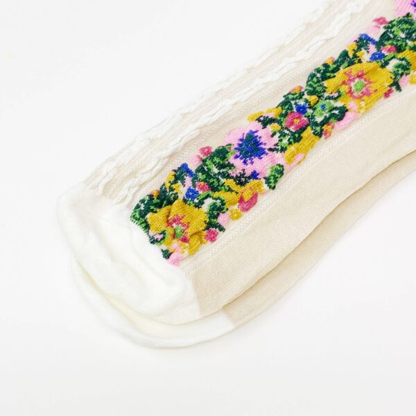 Noble Floral Beauty Socks: Noble White - Image 7