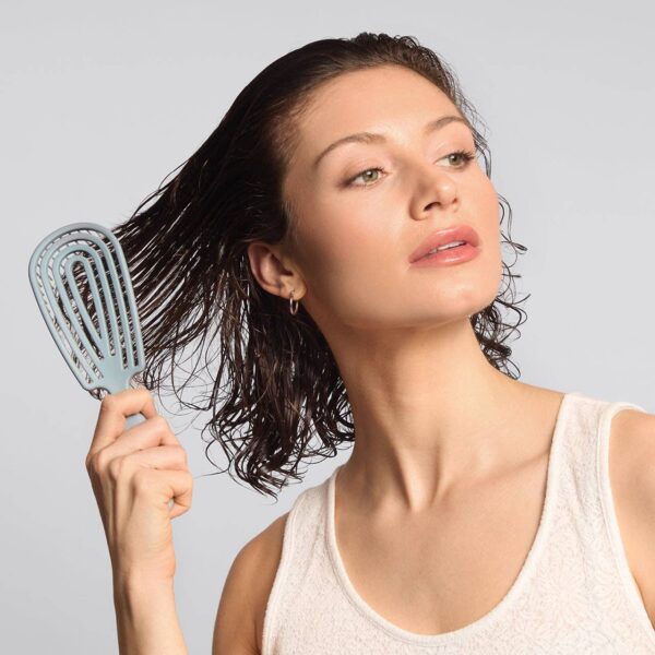 Detangling Flexi Brush - Haze Blue - Image 4