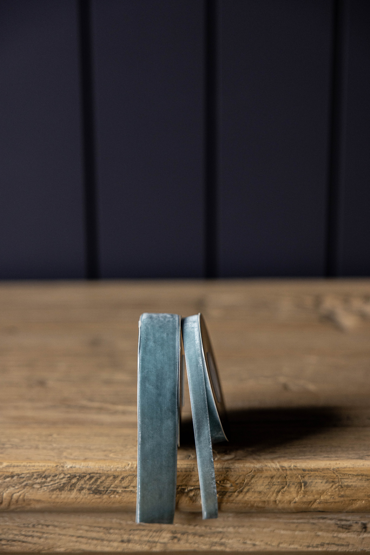 Ribbon Blue Velvet: Medium