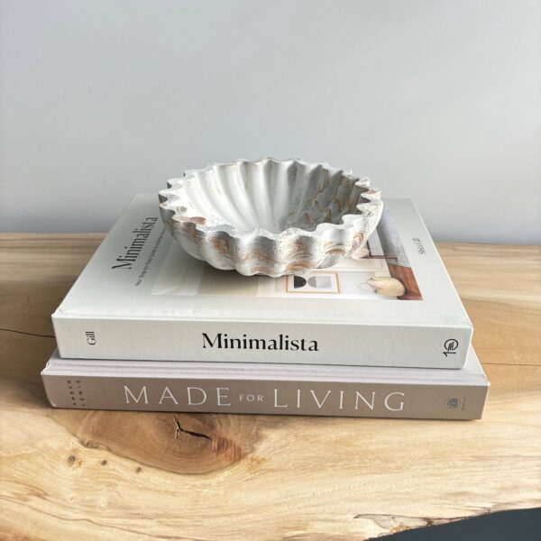 Kyma -Scallop Bowl: Black Fusion Marble - Image 8