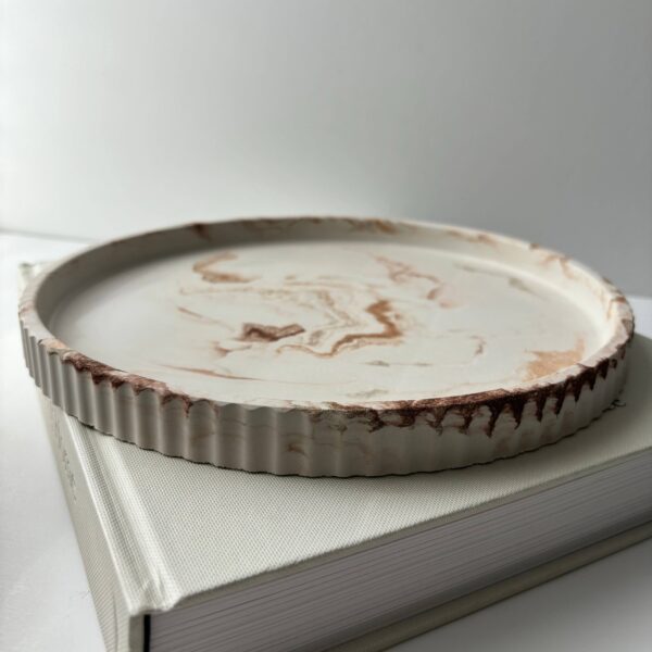 Joma - Concrete Fluted Tray | Round Concrete Tray: Black fusion marble - Image 6