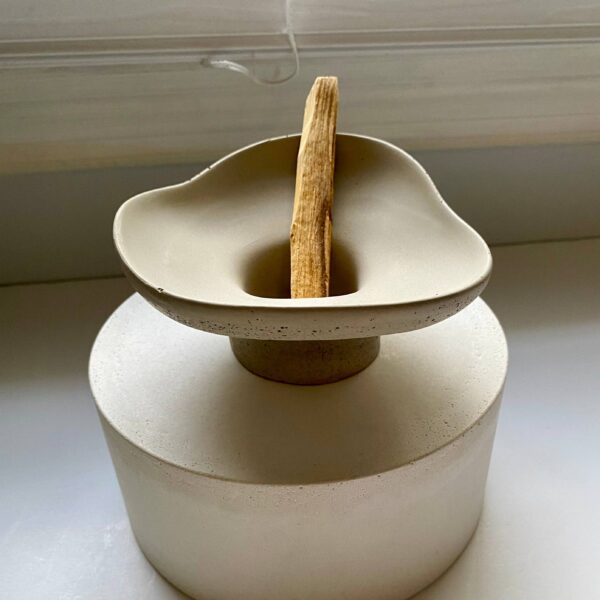 Aglaya - Pedestal Bowl: Black Noir - Image 2