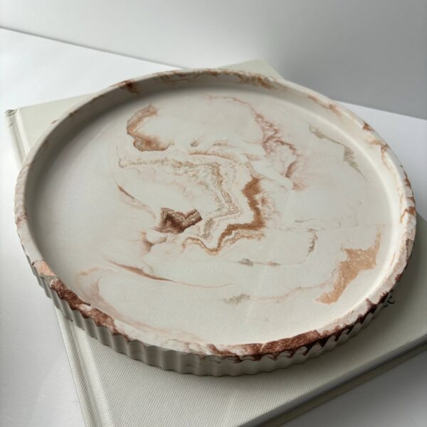 Joma - Concrete Fluted Tray | Round Concrete Tray: Black fusion marble - Image 8
