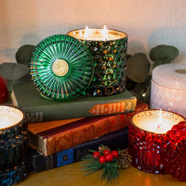 Holiday Spice 8oz Petite Shimmer Candle - Image 3