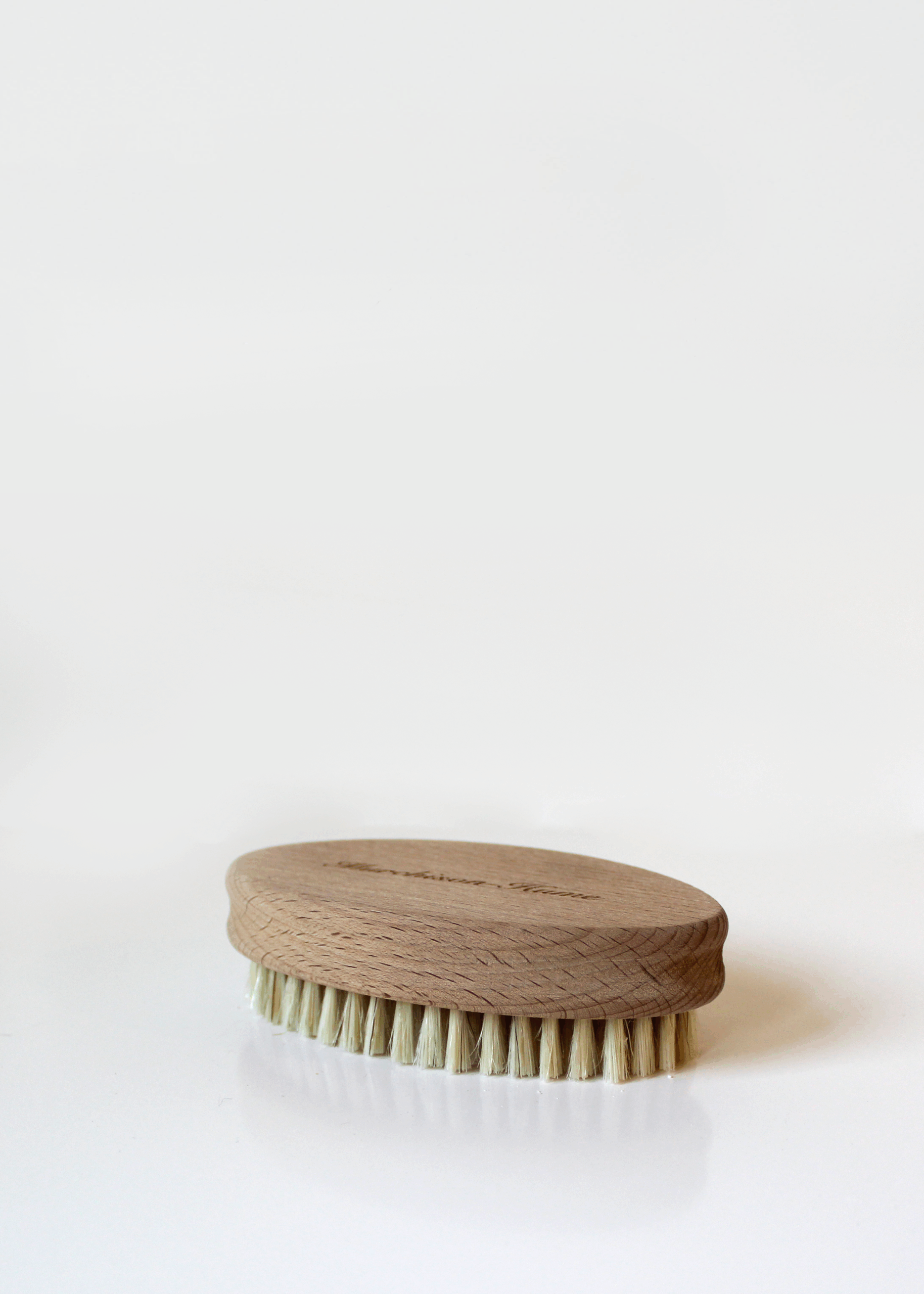 Murchison-Hume - Laundry Brush - Image 6