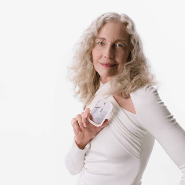 Rainwater Power Mist Hydrating Hand Sanitizer - Image 3