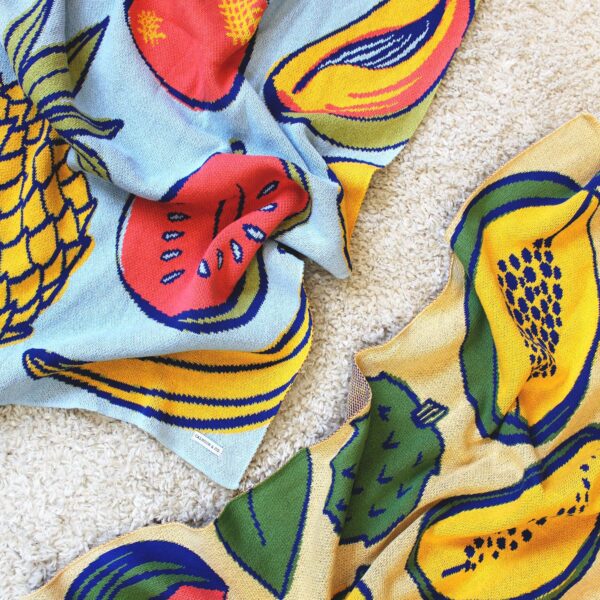 Calhoun & Co. - TROPICAL FRUIT SALAD KNIT BLANKET - Image 3