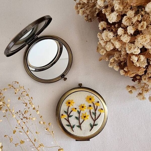 Quince Fables - Floral Embroidered Compact Mirror, Collection Sophia - Image 4