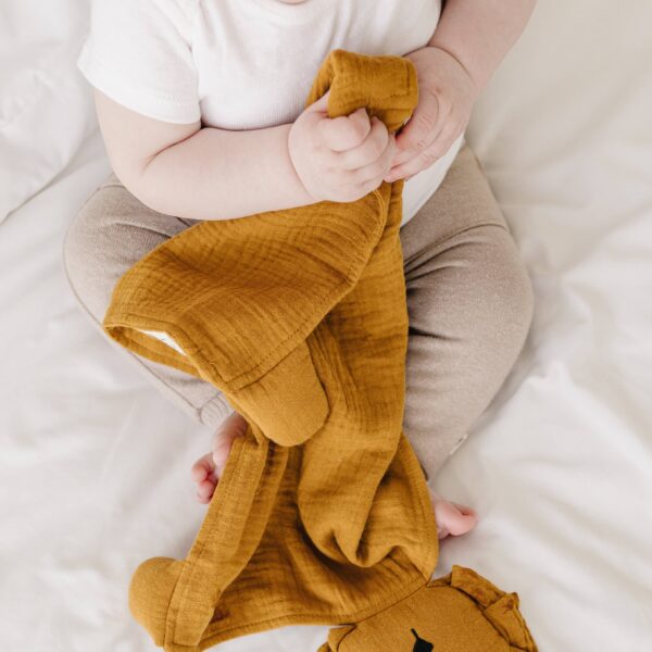 Toffee Lion Organic Cotton Muslin Lovey Blanket - Image 13