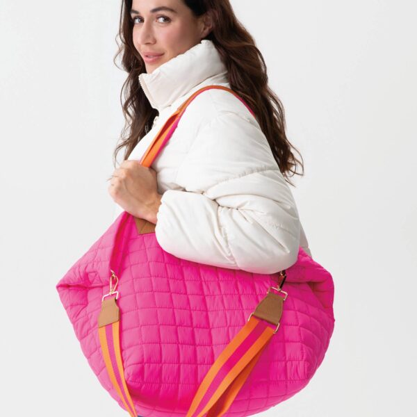 EZRA TRAVEL TOTE: Magenta - Image 27