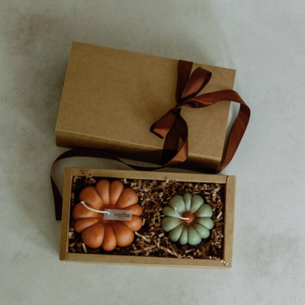 Pumpkin candle- small: Dark olive, Pumpkin Spice Buttercream - Image 5