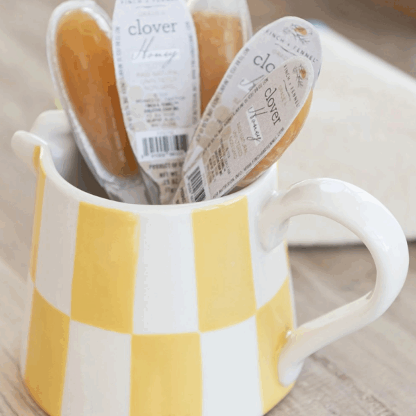 .25 oz. Grade A Unfiltered Clover Honey Filled Single Use Spoons - Image 2